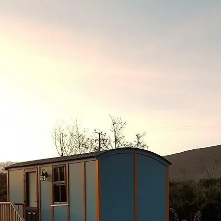 بيت ضيافة Dingle Way Glamping 3*